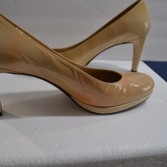 Stuart Weitzman Hummus Aniline Platform Pump, Size 9 Medium - Picture 3 of 10